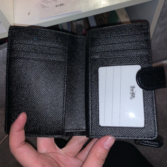 NWT Coach Wallet - Picture 5 of 5